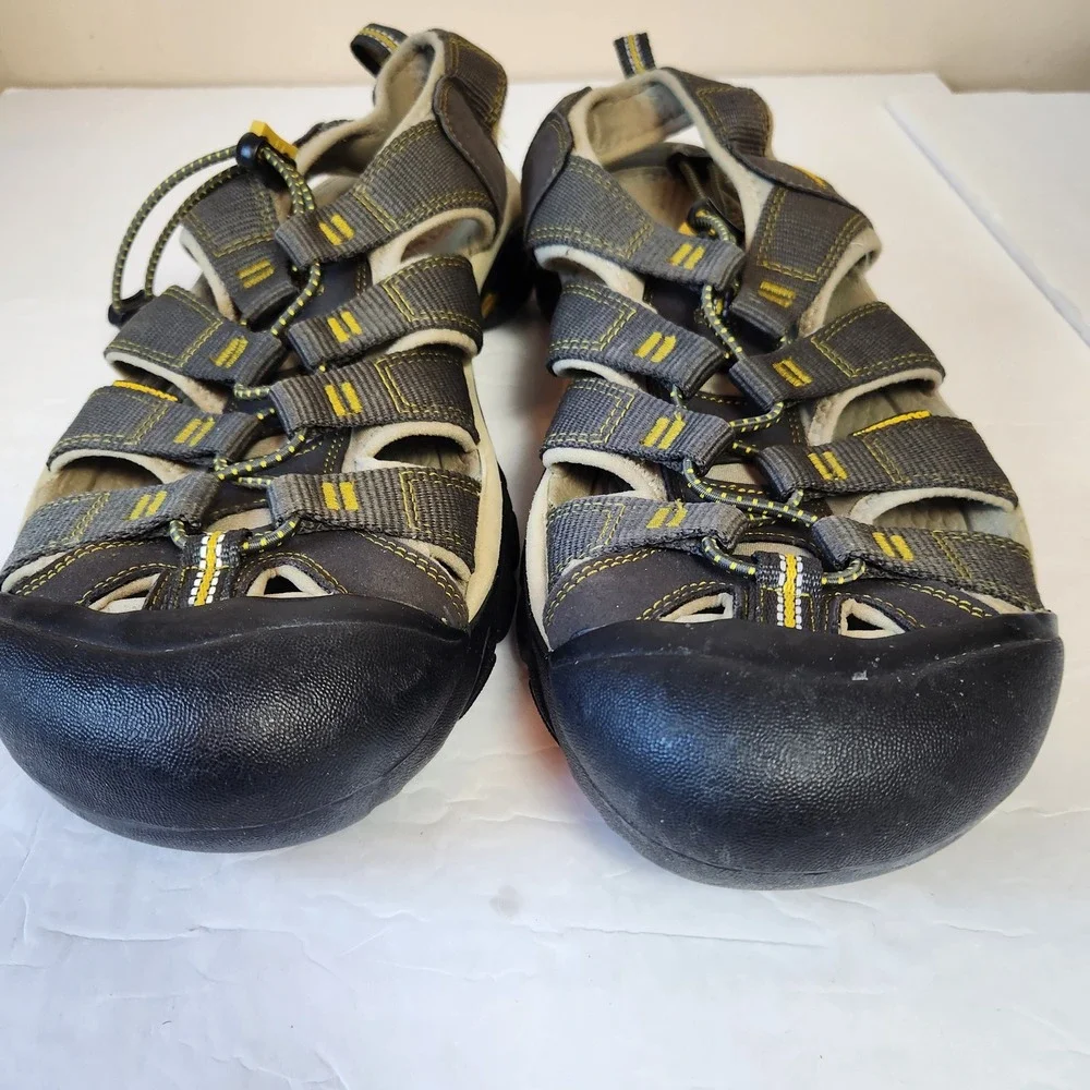Keen Newport H2 Mens Size 12 Waterproof Hiking Sandals Gray Yellow Outdoor Shoe